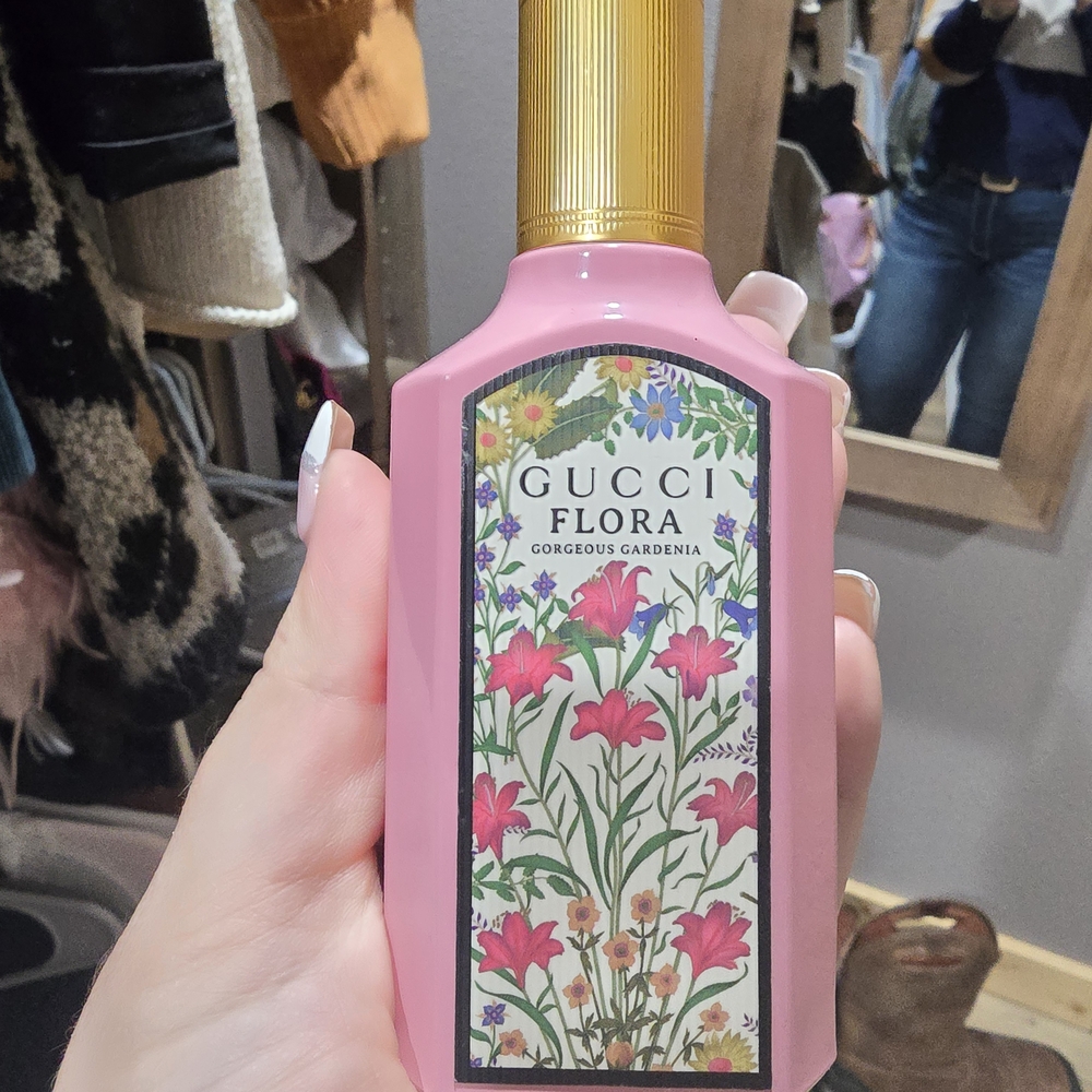 Gucci Flora Gorgeous Gardenia Pink Bottle